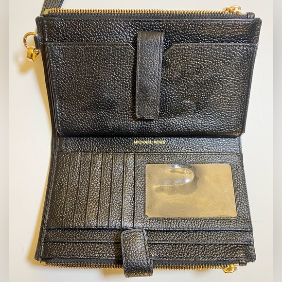 Michael Kors Adele Star-Cutout Pebbled Leather Wallet - Picture 3 of 5